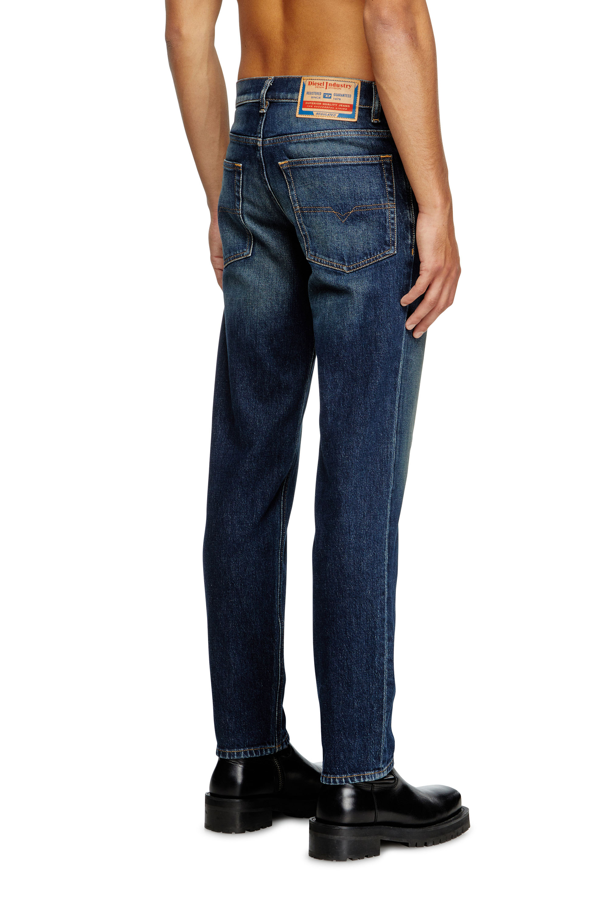 Diesel - Regular Jeans 2023 D-Finitive 09M10 Hombre, Azul Oscuro - 4