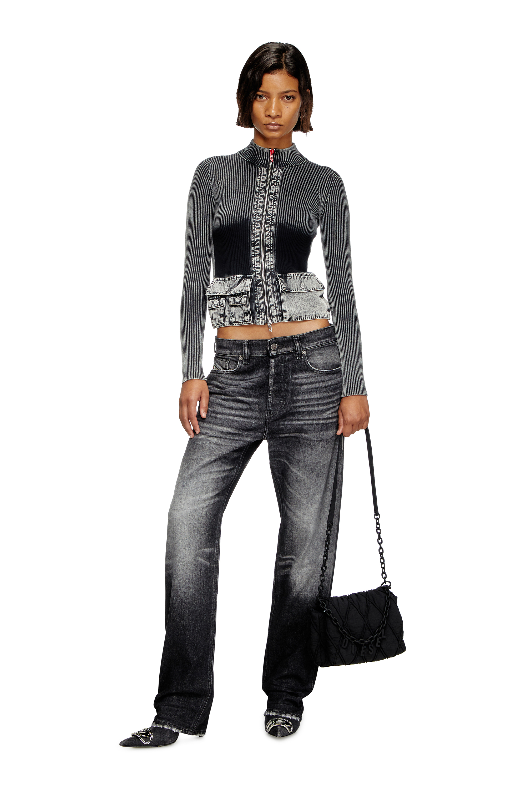 Diesel - CHARM-D SHOULDER S, Charm-D S-Bolso de hombro pequeño de nailon acolchado Mujer in Negro - 2
